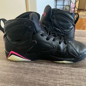 Nike Air Jordan 7 Retro GG Black/Hyper Pink 442960-018 Size 6Y